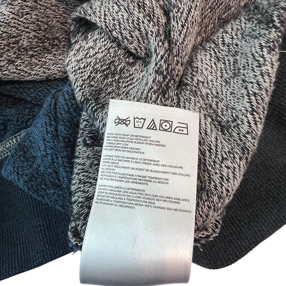 Quiksilver Men’s Sweater XL Black Gray Knit Crewneck Limited Collection - Picture 5 of 8